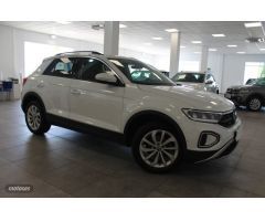 Volkswagen T-Roc 2.0 TDI LIFE 115CV de 2022 con 120.967 Km por 21.900 EUR. en Cadiz