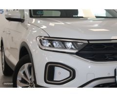 Volkswagen T-Roc 2.0 TDI LIFE 115CV de 2022 con 120.967 Km por 21.900 EUR. en Cadiz