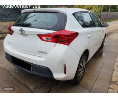 Toyota Auris 90D ACTIVE de 2014 con 170.000 Km por 9.500 EUR. en Girona