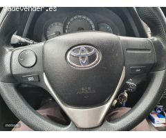 Toyota Auris 90D ACTIVE de 2014 con 170.000 Km por 9.500 EUR. en Girona