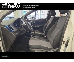 Hyundai i20 1.2 Go de 2016 con 130.600 Km por 9.490 EUR. en Madrid
