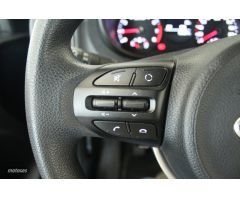 Kia Picanto 1.0 CVVT ECO DYNAMICS CONCEPT 67CV de 2019 con 20.994 Km por 8.000 EUR. en Cadiz