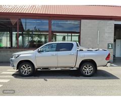 Toyota Hilux 2.4 D4b Cabina Doble VXL de 2019 con 124.500 Km por 32.000 EUR. en Girona