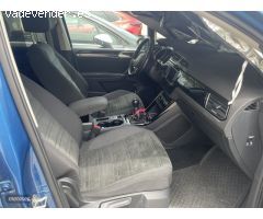 Volkswagen Touran Sport 1.6 TDI 115CV de 2017 con 140.000 Km por 18.000 EUR. en Madrid
