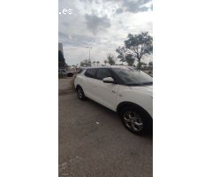 Ssangyong Tivoli Grand Urban plus de 2022 con 128.700 Km por 16.000 EUR. en Valencia