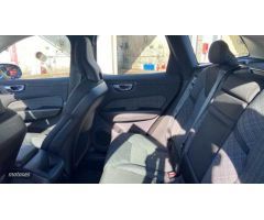 Volvo XC 60 TODOTERRENO 2.0 B4 P CORE AUTOMATICO 197CV 5P de 2023 con 40.766 Km por 37.900 EUR. en S