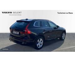 Volvo XC 60 B4 DIESEL CORE de 2023 con 53.601 Km por 37.900 EUR. en Sevilla