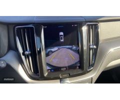 Volvo XC 60 B4 DIESEL CORE de 2023 con 53.601 Km por 37.900 EUR. en Sevilla