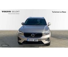 Volvo XC40 TODOTERRENO 2.0 B3 CORE AUTOMATICO 163CV 5P MILD HYBRID de 2024 con 31.746 Km por 32.900