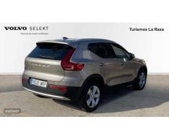 Volvo XC40 TODOTERRENO 2.0 B3 CORE AUTOMATICO 163CV 5P MILD HYBRID de 2024 con 31.746 Km por 32.900