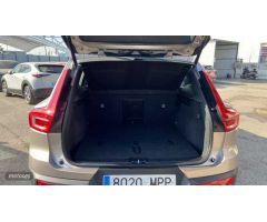 Volvo XC40 TODOTERRENO 2.0 B3 CORE AUTOMATICO 163CV 5P MILD HYBRID de 2024 con 31.746 Km por 32.900