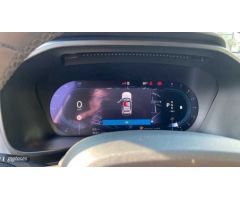 Volvo XC40 TODOTERRENO 2.0 B3 CORE AUTOMATICO 163CV 5P MILD HYBRID de 2024 con 31.746 Km por 32.900
