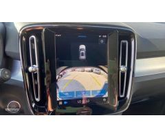 Volvo XC40 TODOTERRENO 2.0 B3 CORE AUTOMATICO 163CV 5P MILD HYBRID de 2024 con 31.746 Km por 32.900