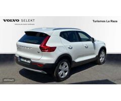 Volvo XC40 TODOTERRENO 1.5 T2 CORE AUTOMATICO 129CV 5P MICROHIBRIDO de 2024 con 26.102 Km por 32.900