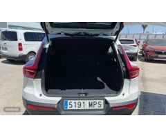 Volvo XC40 TODOTERRENO 1.5 T2 CORE AUTOMATICO 129CV 5P MICROHIBRIDO de 2024 con 26.102 Km por 32.900