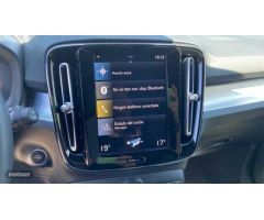 Volvo XC40 TODOTERRENO 1.5 T2 CORE AUTOMATICO 129CV 5P MICROHIBRIDO de 2024 con 26.102 Km por 32.900