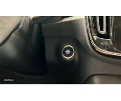 Volvo XC40 XC40 Recharge R-Design Expression, T4 hibrido enchufable de 2021 con 55.955 Km por 34.900