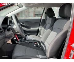 Hyundai i30 1.0 TGDI Klass 48V 100 de 2025 con 50 Km por 23.500 EUR. en Valencia