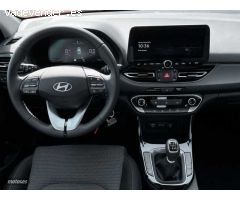Hyundai i30 1.0 TGDI Klass 48V 100 de 2025 con 50 Km por 23.500 EUR. en Valencia