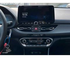 Hyundai i30 1.0 TGDI Klass 48V 100 de 2025 con 50 Km por 23.500 EUR. en Valencia