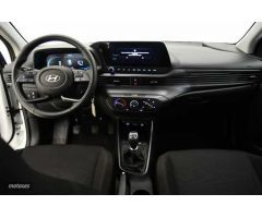 Hyundai Bayon 1.2 MPI Klass de 2024 con 12.632 Km por 17.990 EUR. en Pontevedra
