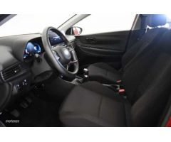 Hyundai Bayon 1.2 MPI Klass de 2024 con 14.692 Km por 17.990 EUR. en Pontevedra
