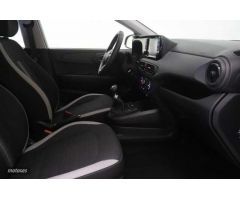 Hyundai i10 1.0 MPI Klass de 2024 con 5.433 Km por 15.990 EUR. en Pontevedra