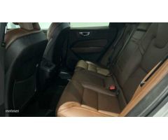 Volvo XC 60 2.0 D B5 INSCRIPTION AUTO 4WD 235 5P de 2021 con 120.294 Km por 35.600 EUR. en Lleida