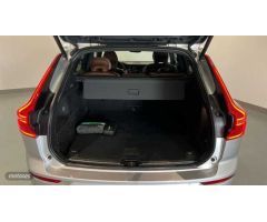 Volvo XC 60 2.0 D B5 INSCRIPTION AUTO 4WD 235 5P de 2021 con 120.294 Km por 35.600 EUR. en Lleida