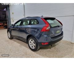 Volvo XC 60 Momentum 4x4 de 2010 con 298.900 Km por 7.600 EUR. en Sevilla
