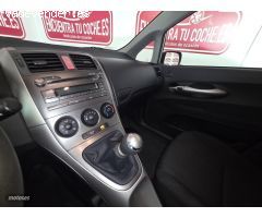 Toyota Auris 1.4 Luna de 2007 con 63.373 Km por 8.990 EUR. en Tarragona