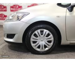 Toyota Auris 1.4 Luna de 2007 con 63.373 Km por 8.990 EUR. en Tarragona