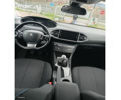Peugeot 308 1.5 BLUEHDI 130CV STYLE de 2019 con 160.000 Km por 10.500 EUR. en Pontevedra