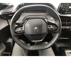 Peugeot e-208 Allure Electrico 136 (100 Kw) de 2022 con 29.935 Km por 17.990 EUR. en Toledo