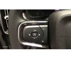 Volvo XC40 XC40 Core, B3, Gasolina de 2024 con 33.706 Km por 31.900 EUR. en Cantabria