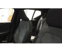 Volvo XC40 XC40 Core, B3, Gasolina de 2024 con 30.590 Km por 31.900 EUR. en Cantabria
