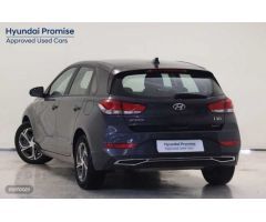 Hyundai i30 1.0 TGDI Klass LR 48V 120 de 2024 con 22.070 Km por 18.990 EUR. en Madrid