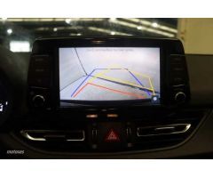 Hyundai i30 1.0 TGDI Klass LR 48V 120 de 2024 con 22.070 Km por 18.990 EUR. en Madrid
