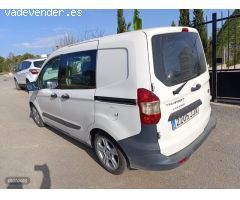 Ford Courier trend 95cv de 2015 con 214.000 Km por 9.900 EUR. en Valencia