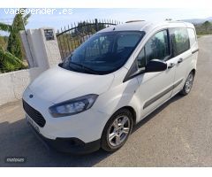 Ford Courier trend 95cv de 2015 con 214.000 Km por 9.900 EUR. en Valencia