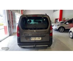 Peugeot Partner PEUGEOT PARTNER 1200 110 CV TEPEE OUTDOOR de 2016 con 148.400 Km por 11.900 EUR. en