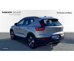 Volvo XC40 XC40 Ultra, B3 Mild Hybrid, Gasolina, Dark de 2024 con 1.876 Km por 41.900 EUR. en Sevill