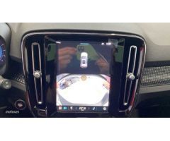 Volvo XC40 XC40 Ultra, B3 Mild Hybrid, Gasolina, Dark de 2024 con 1.876 Km por 41.900 EUR. en Sevill
