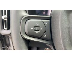Volvo XC40 XC40 Essential, B3 Mild hybrid, Gasolina de 2025 con 10 Km por 37.500 EUR. en Sevilla
