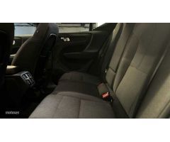 Volvo XC40 VOLVO XC40 B3 GASOLINA de 2024 con 32.872 Km por 33.700 EUR. en Valencia