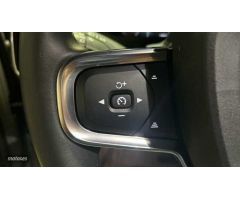 Volvo XC40 VOLVO XC40 B3 GASOLINA de 2024 con 32.872 Km por 33.700 EUR. en Valencia