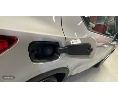 Volvo XC40 VOLVO XC40 B3 GASOLINA de 2024 con 32.872 Km por 33.700 EUR. en Valencia
