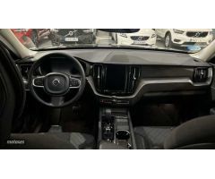 Volvo XC 60 XC60 Core, B4 (diesel), Diesel de 2022 con 79.900 Km por 35.900 EUR. en Madrid