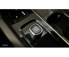 Volvo XC 60 XC60 Core, B4 (diesel), Diesel de 2022 con 79.900 Km por 35.900 EUR. en Madrid
