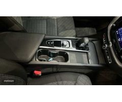 Volvo XC 60 XC60 Core, B4 (diesel), Diesel de 2022 con 79.900 Km por 35.900 EUR. en Madrid